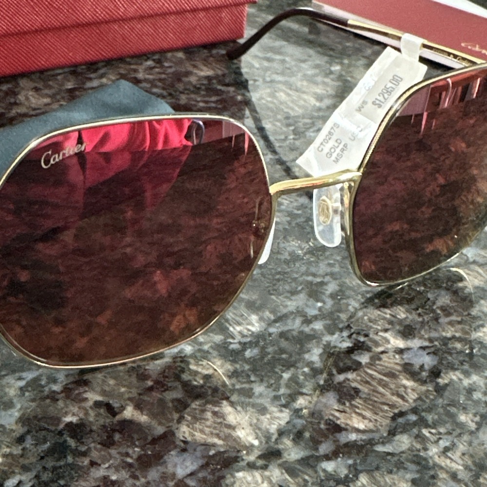 Cartier 58mm Panthère de Cartier Hexagonal Sunglasses. New Full Kit. Msrp $1295 - Picture 13 of 13